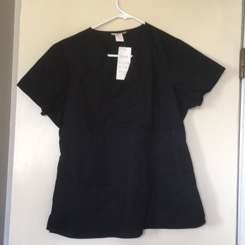 Medium black scrub top